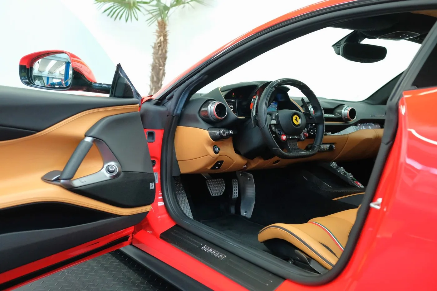 2018 Ferrari 812 Superfast offered by a specialist dealer in Nuremberg, Germany, photo 12 of 25