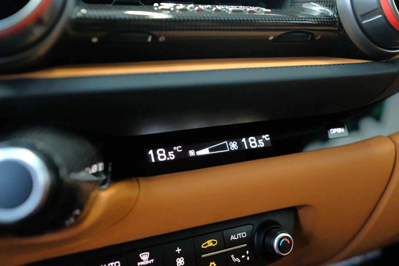 2018 Ferrari 812 Superfast offered by a specialist dealer in Nuremberg, Germany, photo 21 of 25
