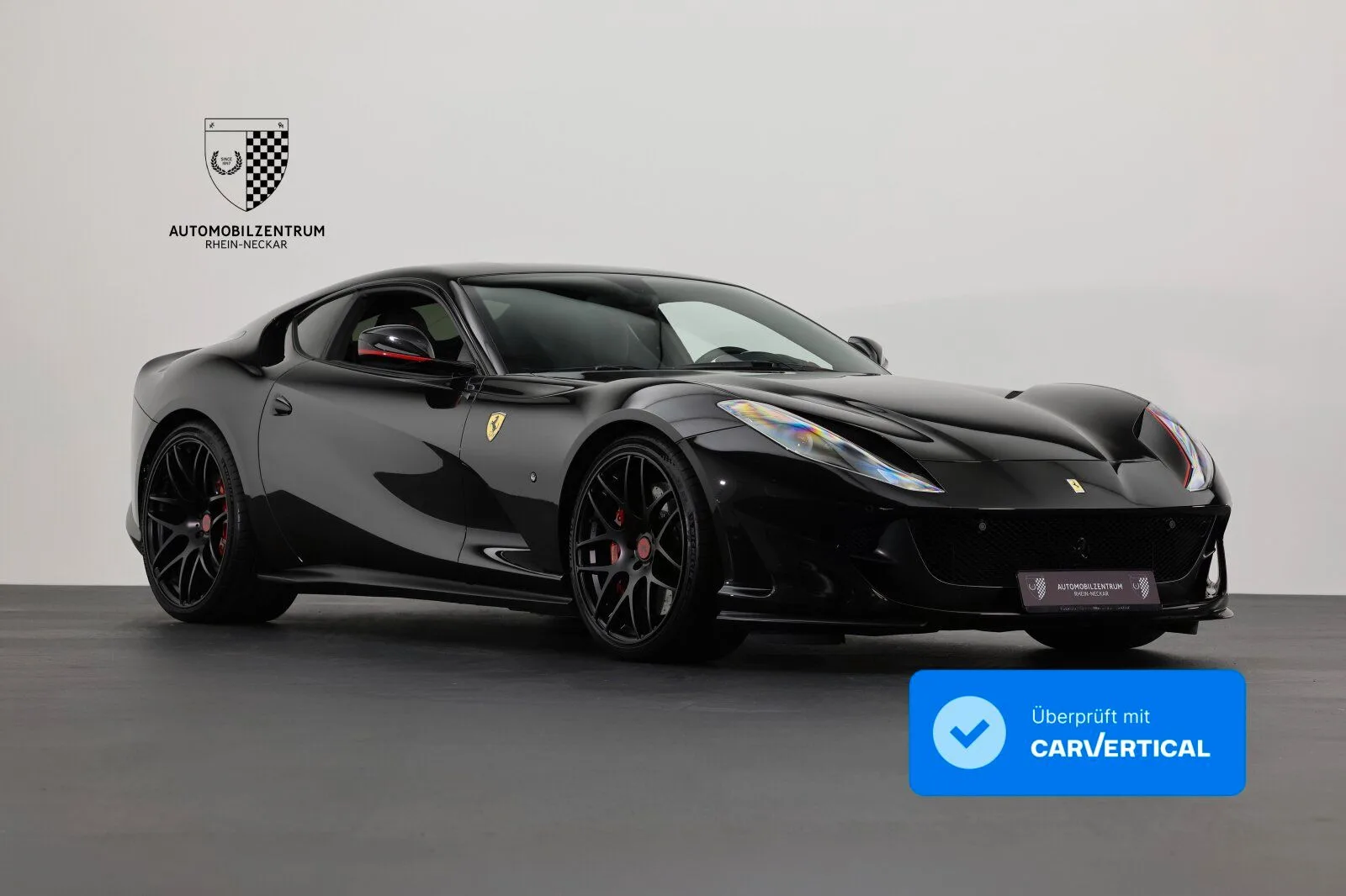 2018 Ferrari 812 Superfast angeboten von einem Supersportwagenhändler in Viernheim, Deutschland, Hauptfoto