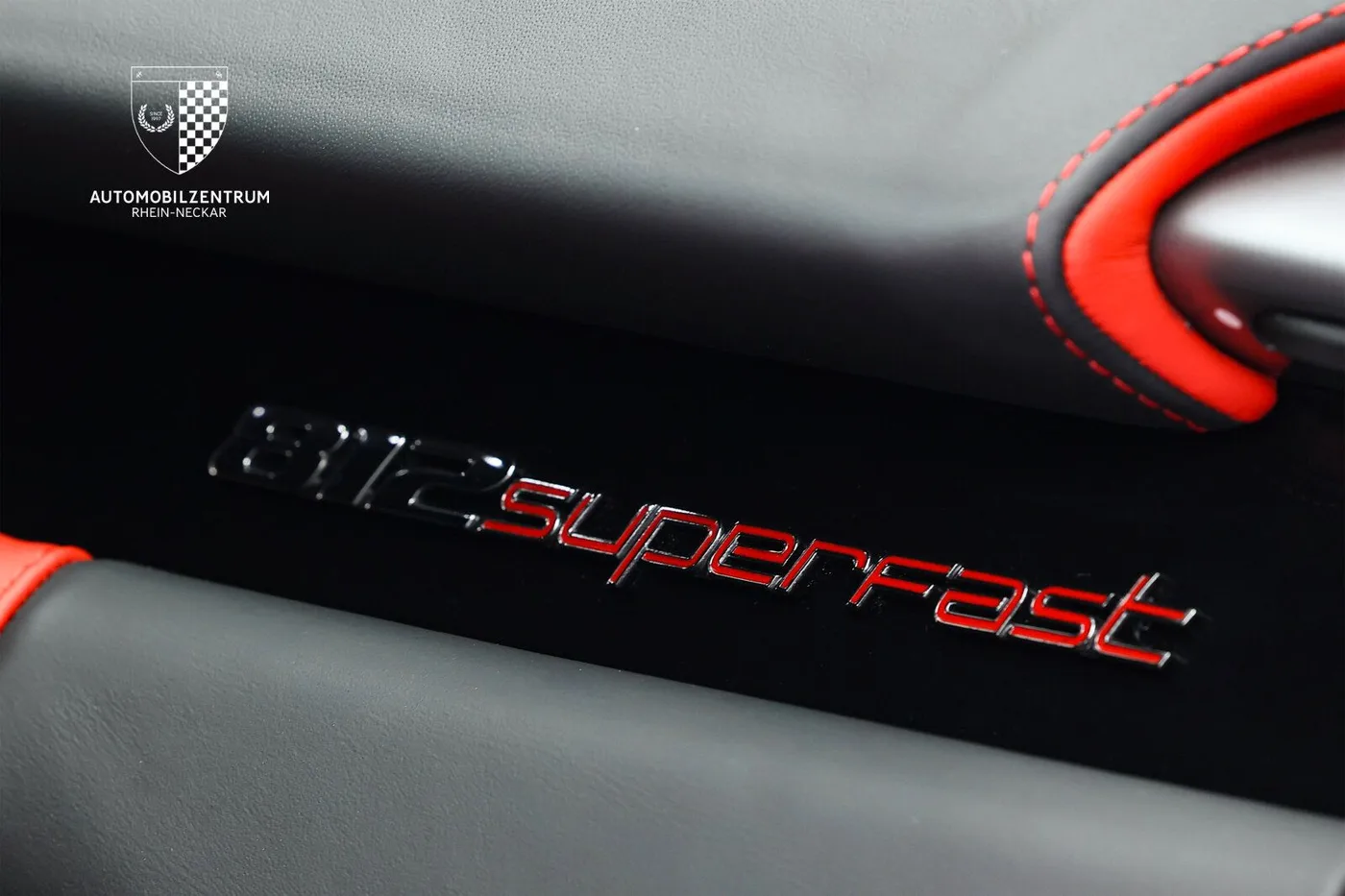 2018 Ferrari 812 Superfast angeboten von einem Supersportwagenhändler in Viernheim, Deutschland, Foto 21 von 25