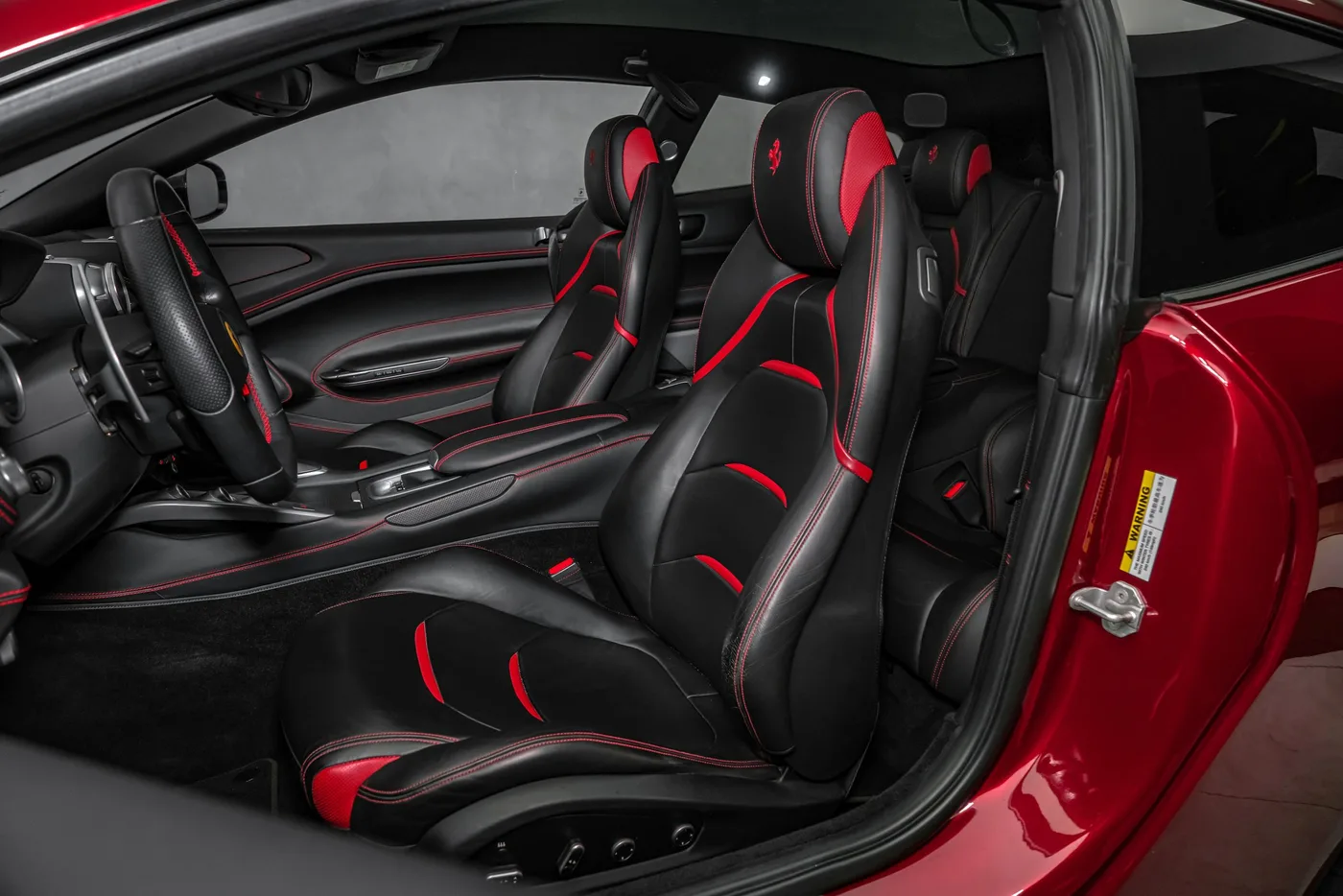 2018 Ferrari GTC4Lusso offered by a specialist dealer in Ostrava, Czechia, photo 19 of 25
