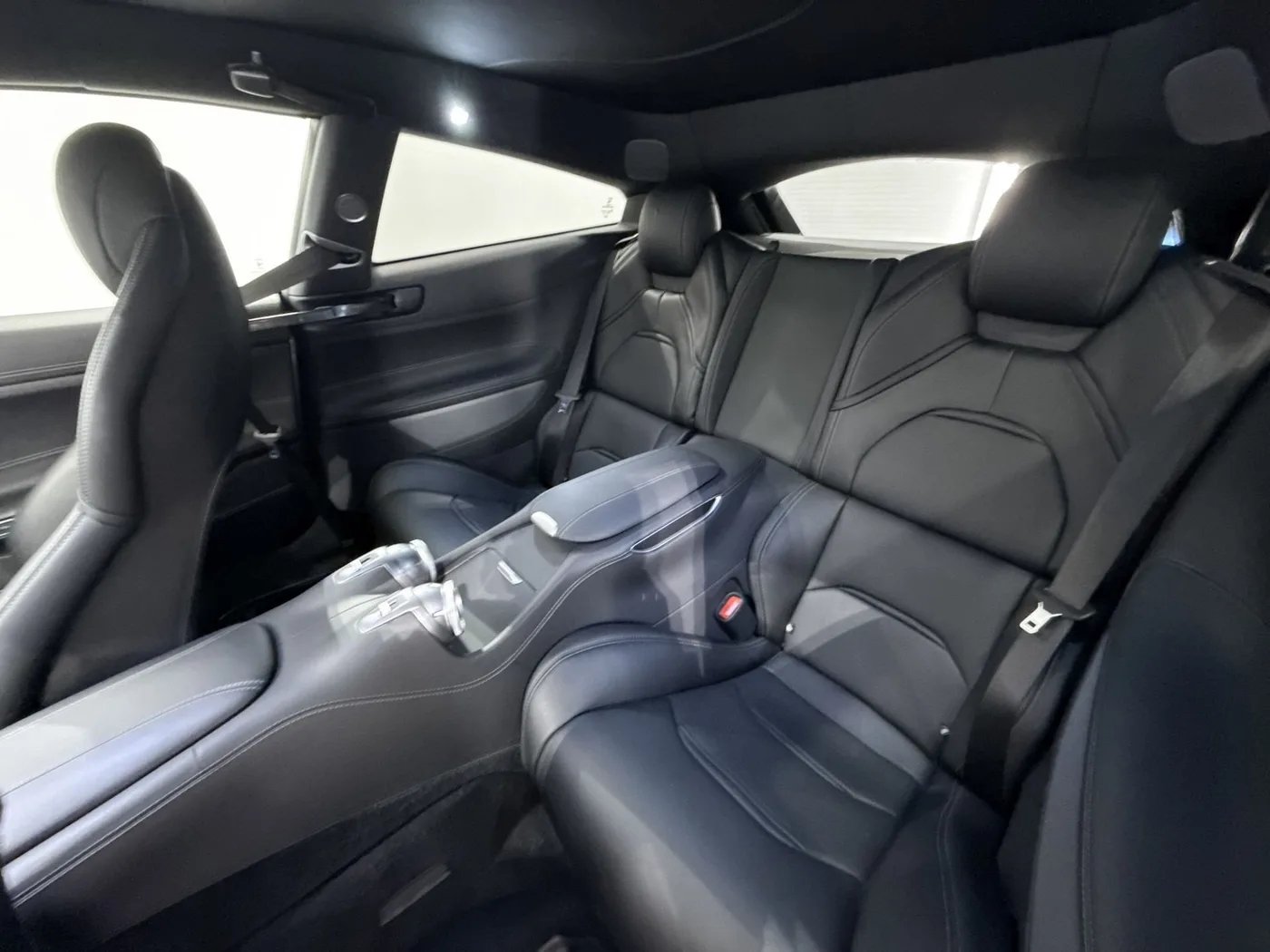 2018 Ferrari GTC4Lusso angeboten von einem Supersportwagenhändler in Zibido San Giacomo, Italien, Foto 25 von 25