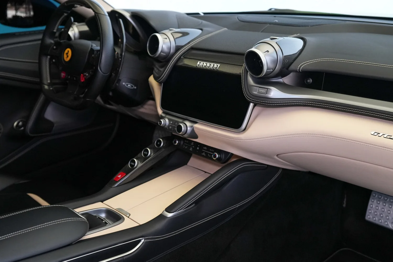 2018 Ferrari GTC4Lusso, 7/20