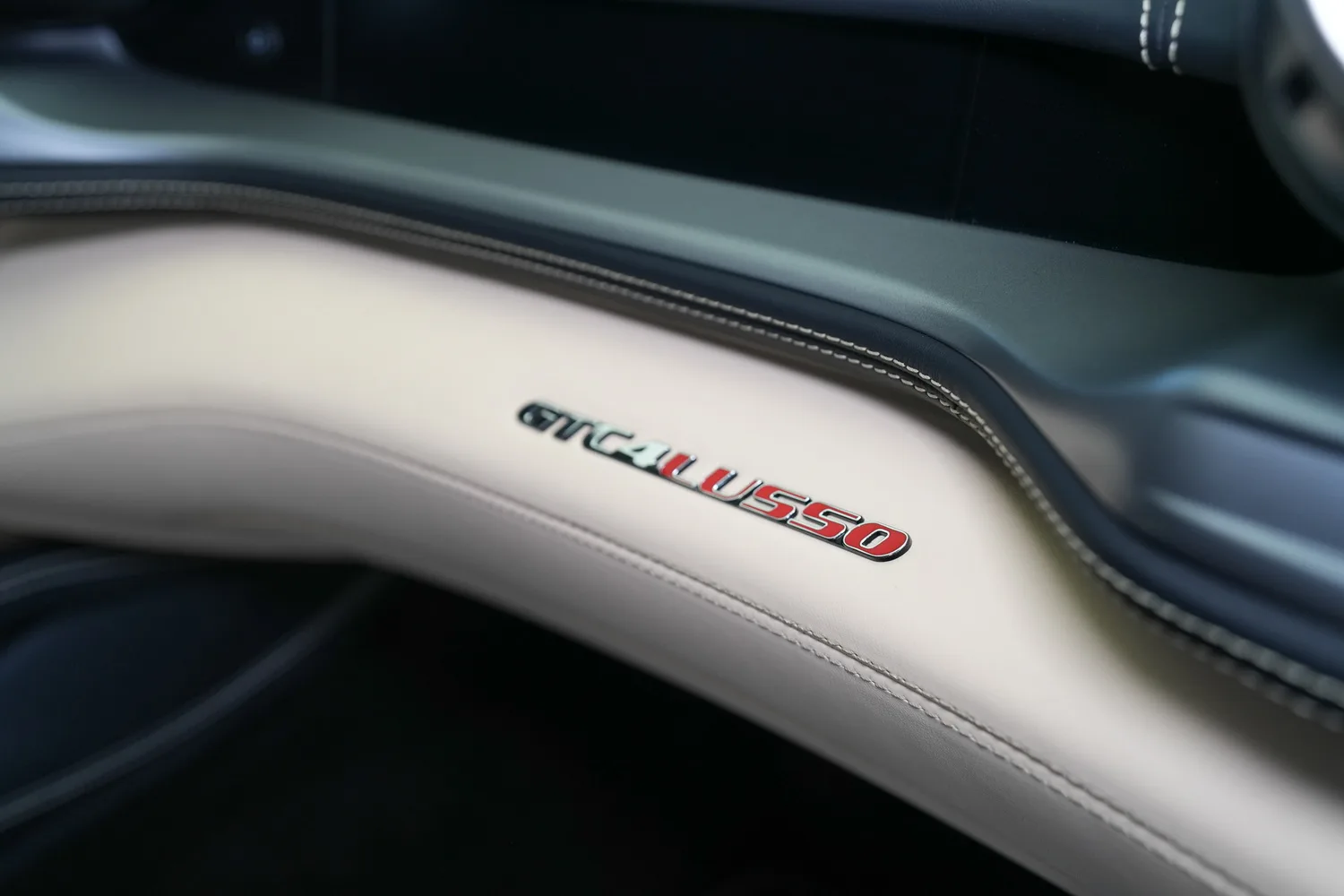 2018 Ferrari GTC4Lusso, 10/20