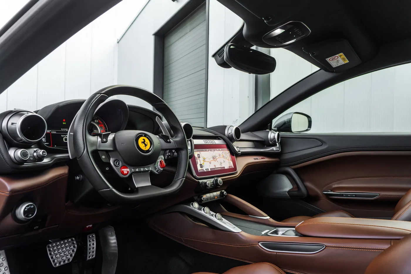 2018 Ferrari GTC4Lusso V12 offered by a supercar dealer in Woerden, Netherlands, photo 3 of 25