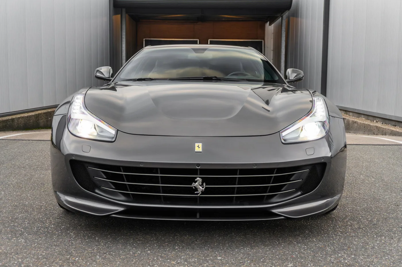2018 Ferrari GTC4Lusso V12 offered by a supercar dealer in Woerden, Netherlands, photo 25 of 25