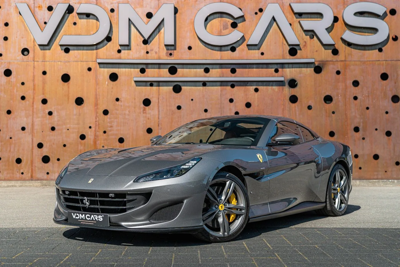 2018 Ferrari Portofino angeboten von einem Supersportwagenhändler in Gronau, Deutschland, Foto 2 von 25