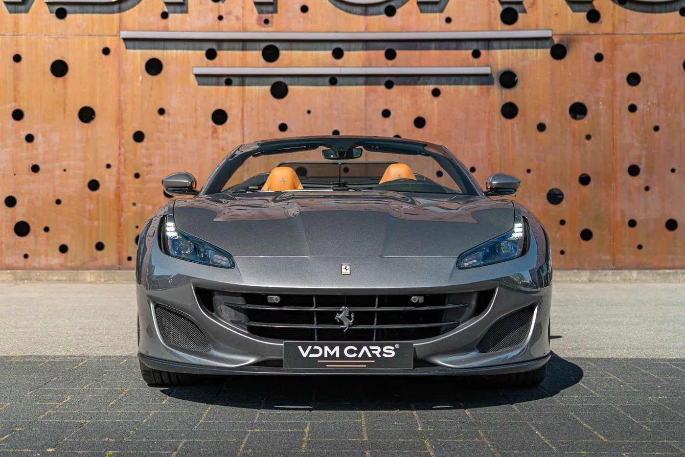 2018 Ferrari Portofino angeboten von einem Supersportwagenhändler in Gronau, Deutschland, Foto 3 von 25