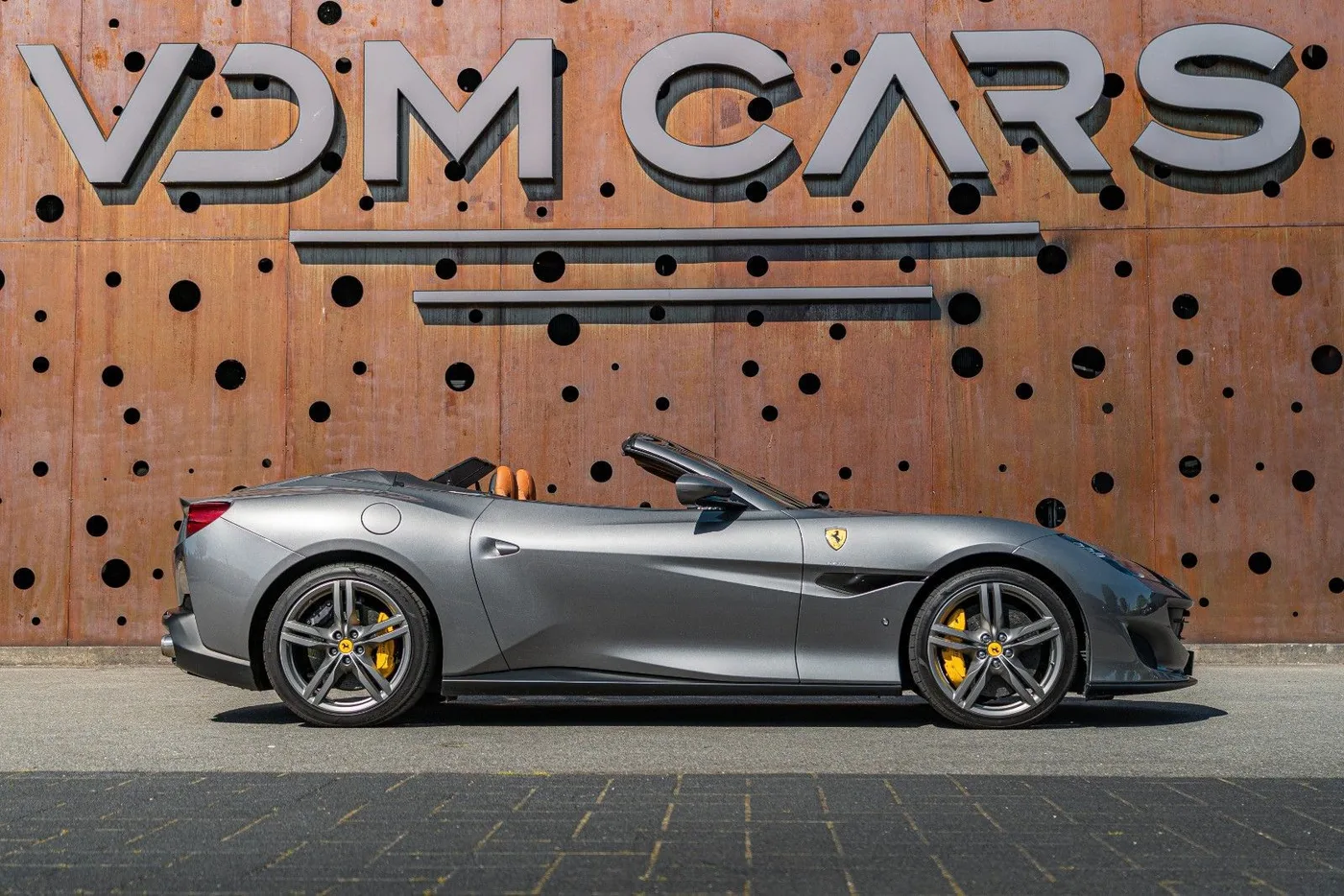 2018 Ferrari Portofino angeboten von einem Supersportwagenhändler in Gronau, Deutschland, Foto 8 von 25