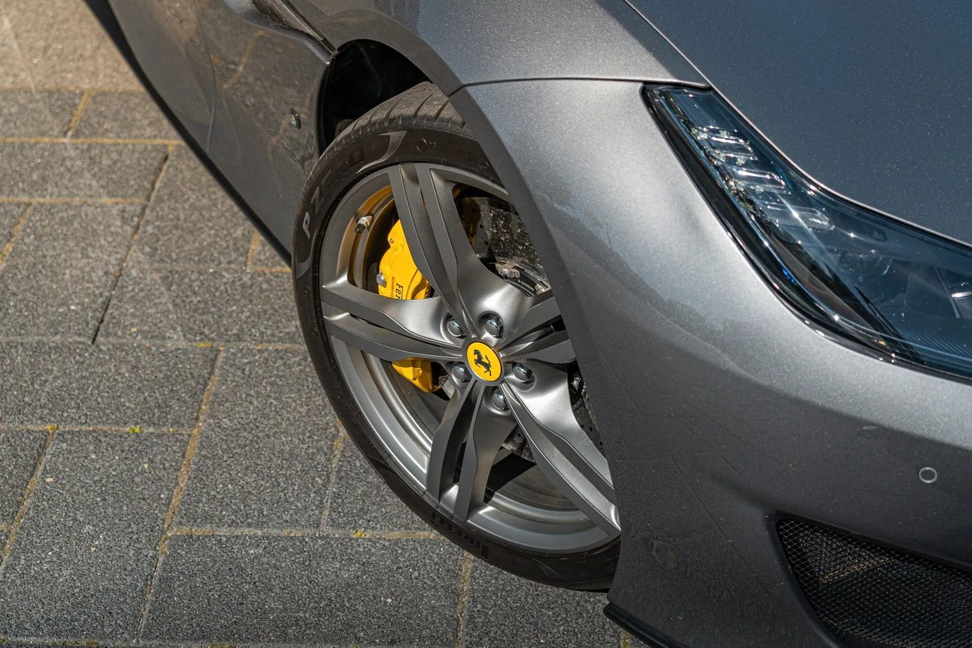2018 Ferrari Portofino angeboten von einem Supersportwagenhändler in Gronau, Deutschland, Foto 10 von 25