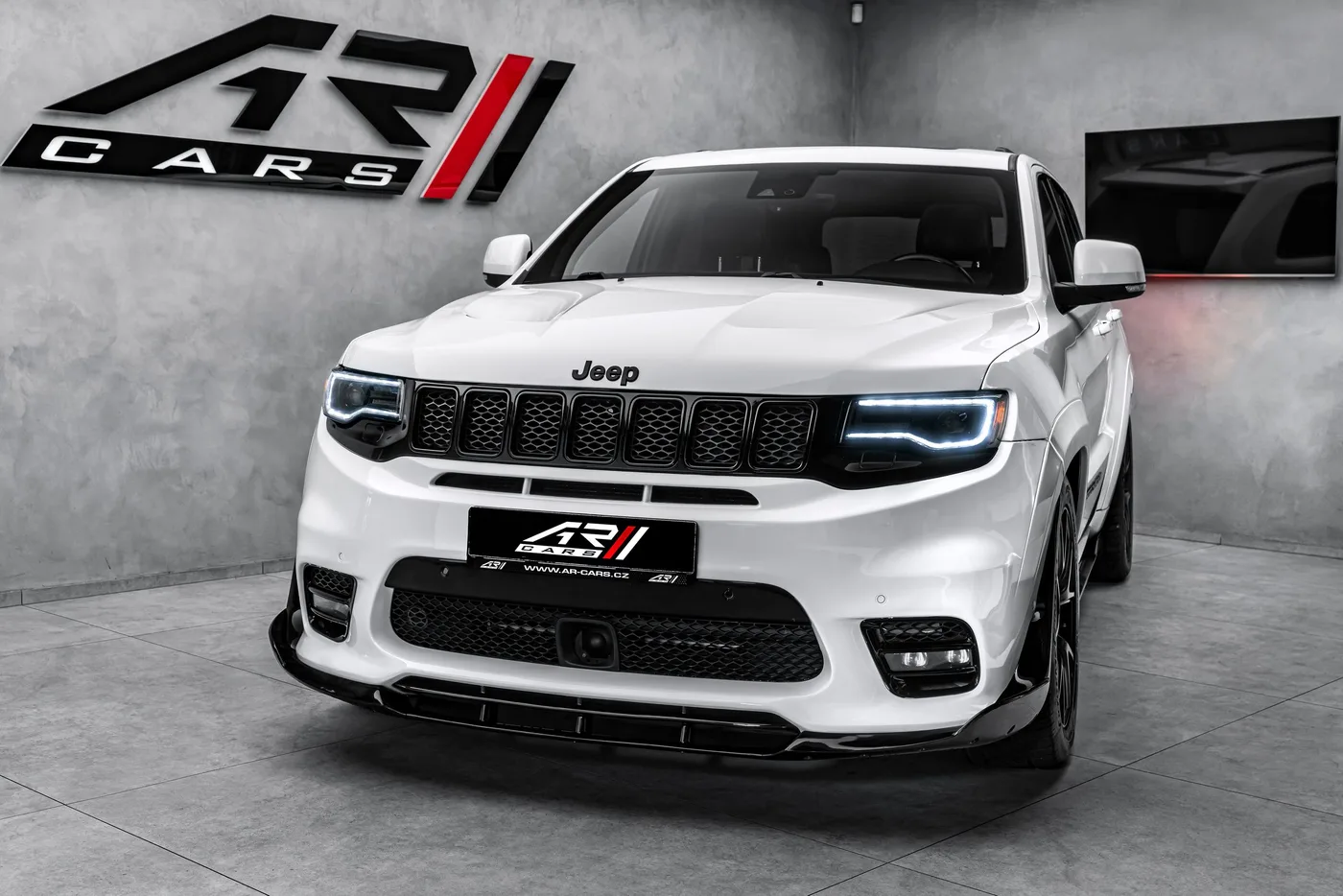 2018 Jeep Grand Cherokee SRT8 angeboten von einem Fachhändler in Ostrava, Tschechien, Foto 3 von 25