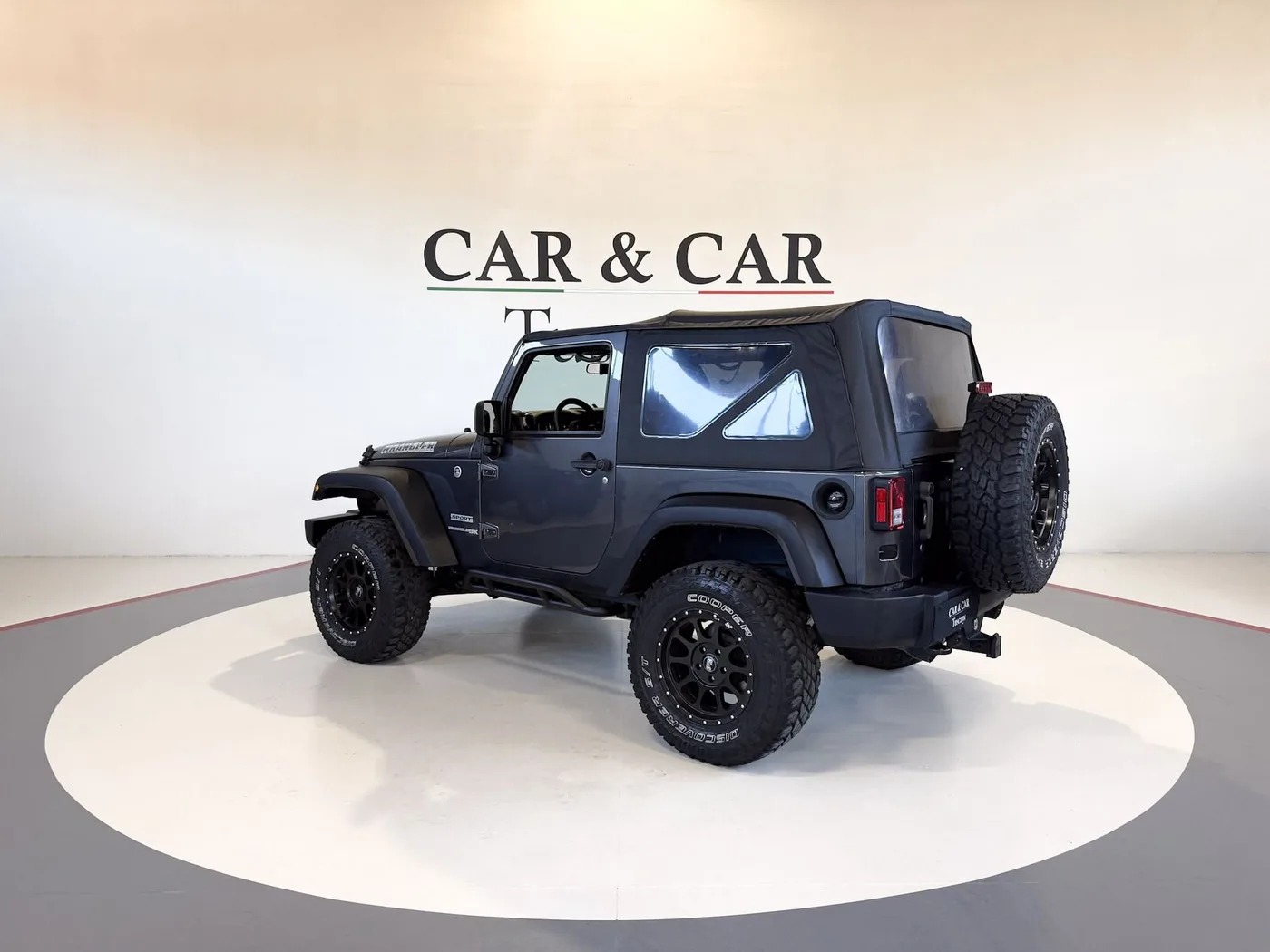 2018 Jeep Wrangler 3.6 V6, Sahara angeboten von einem Fachhändler in Lucca, Italien, Foto 2 von 24