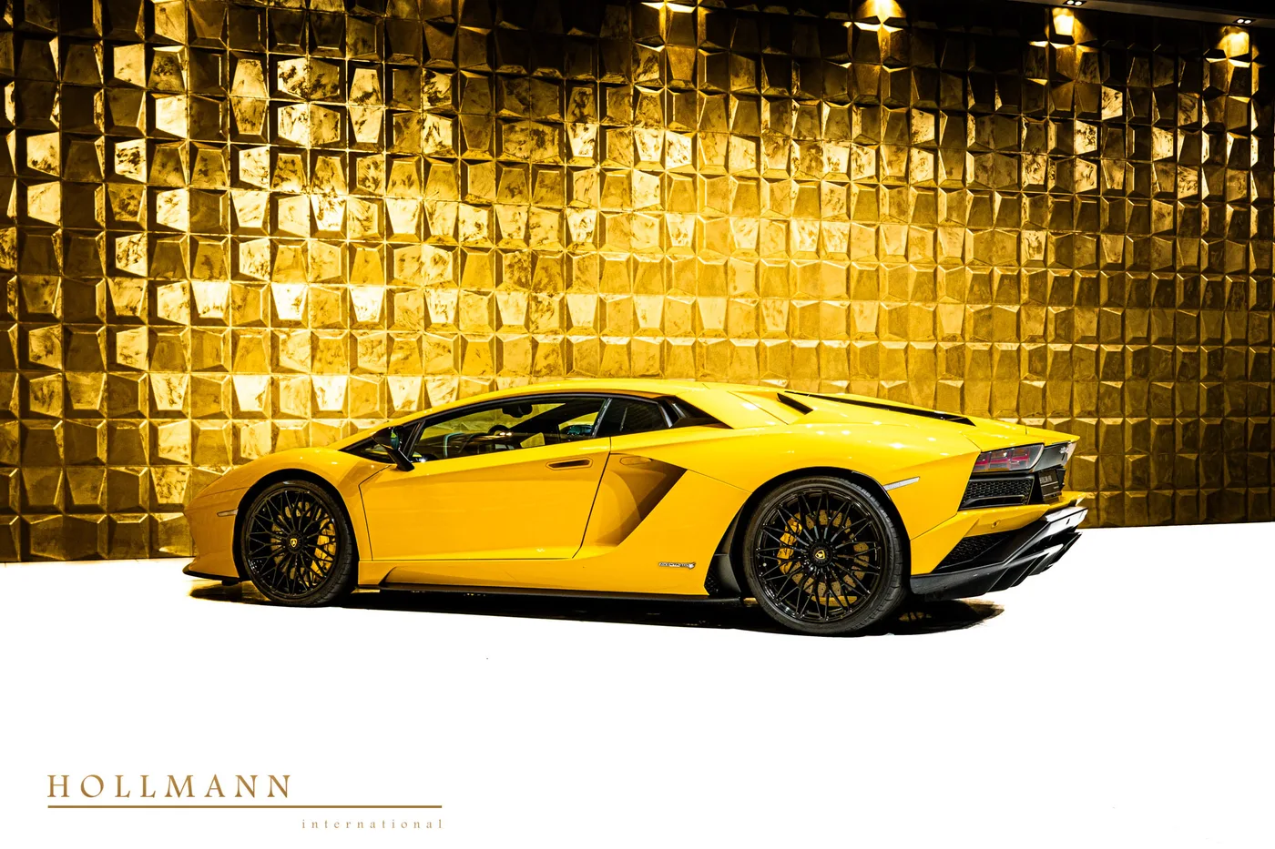 2018 Lamborghini Aventador S angeboten von einem Fachhändler in Stuhr, Deutschland, Foto 5 von 8