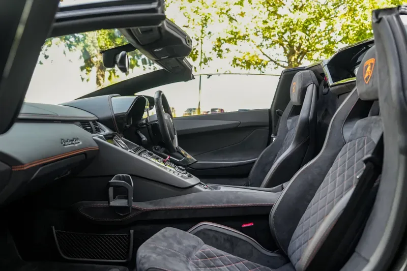 2018 Lamborghini Aventador S Roadster, 6/20