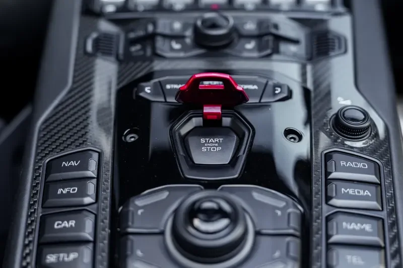 2018 Lamborghini Aventador S Roadster, 17/20