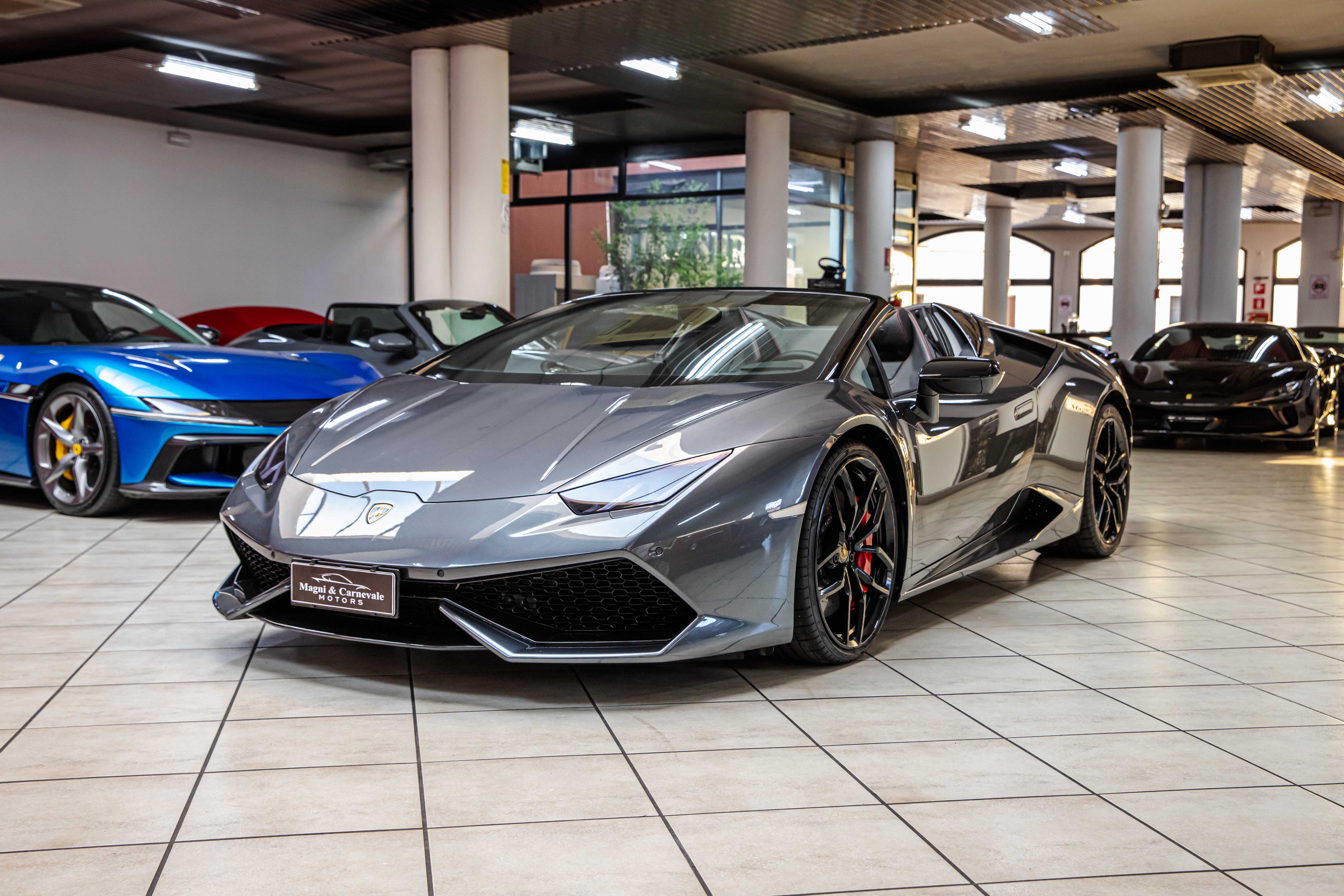 2018 Lamborghini Huracán LP 610-4 Spyder proposée par un concessionnaire spécialisé à Milan, Italie, photo 10 sur 20