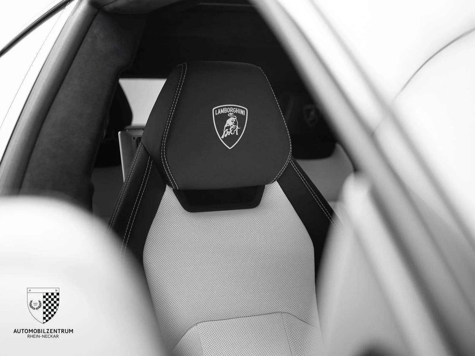 2018 Lamborghini Urus, 12/30