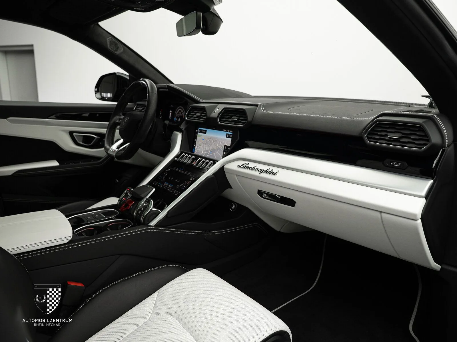 2018 Lamborghini Urus, 15/30
