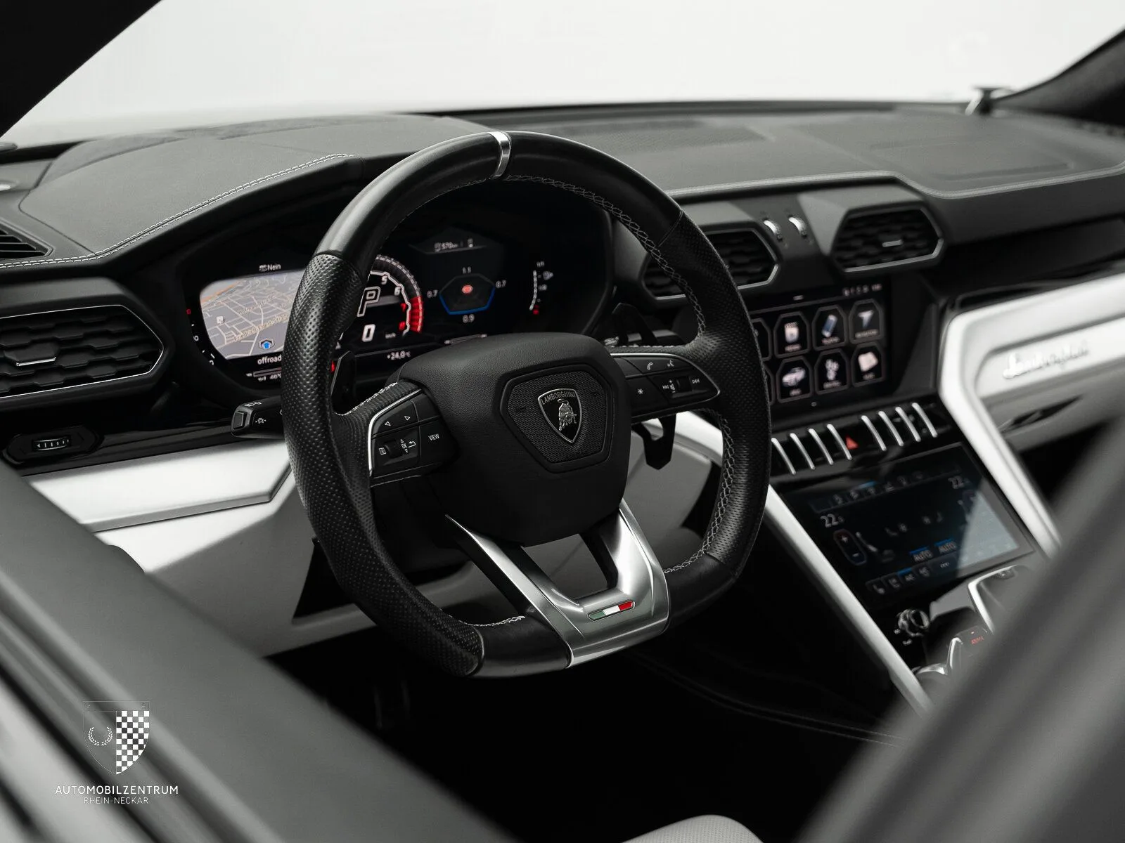 2018 Lamborghini Urus, 16/30