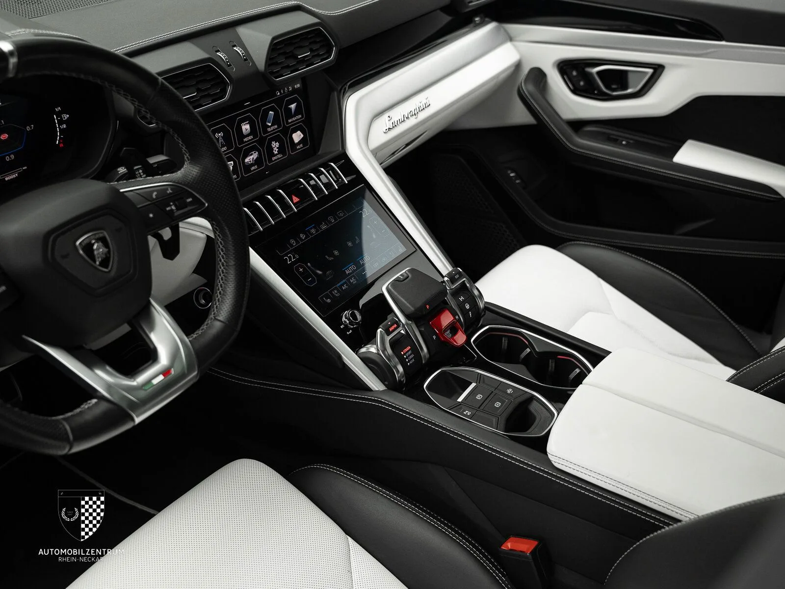2018 Lamborghini Urus, 19/30