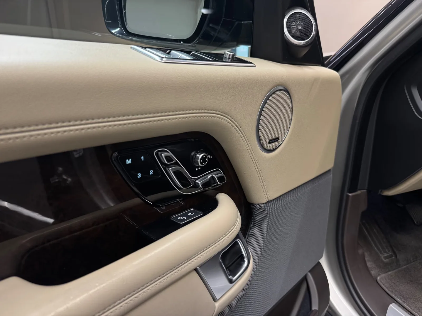 2018 Land Rover Range Rover Autobiography, 11/20