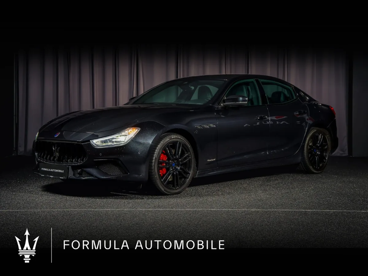 2018 Maserati Ghibli proposée par un concessionnaire spécialisé à Kongens Lyngby, Danemark, photo principale
