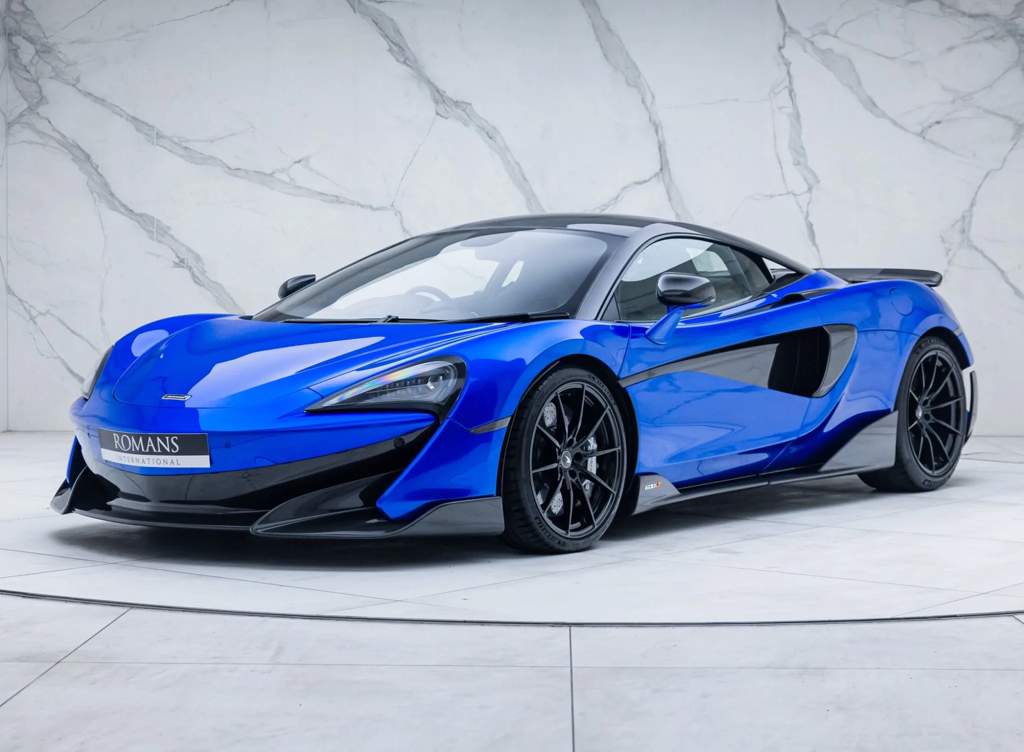 2018 McLaren 600LT proposée par un concessionnaire spécialisé à Banstead, Royaume-Uni, photo principale