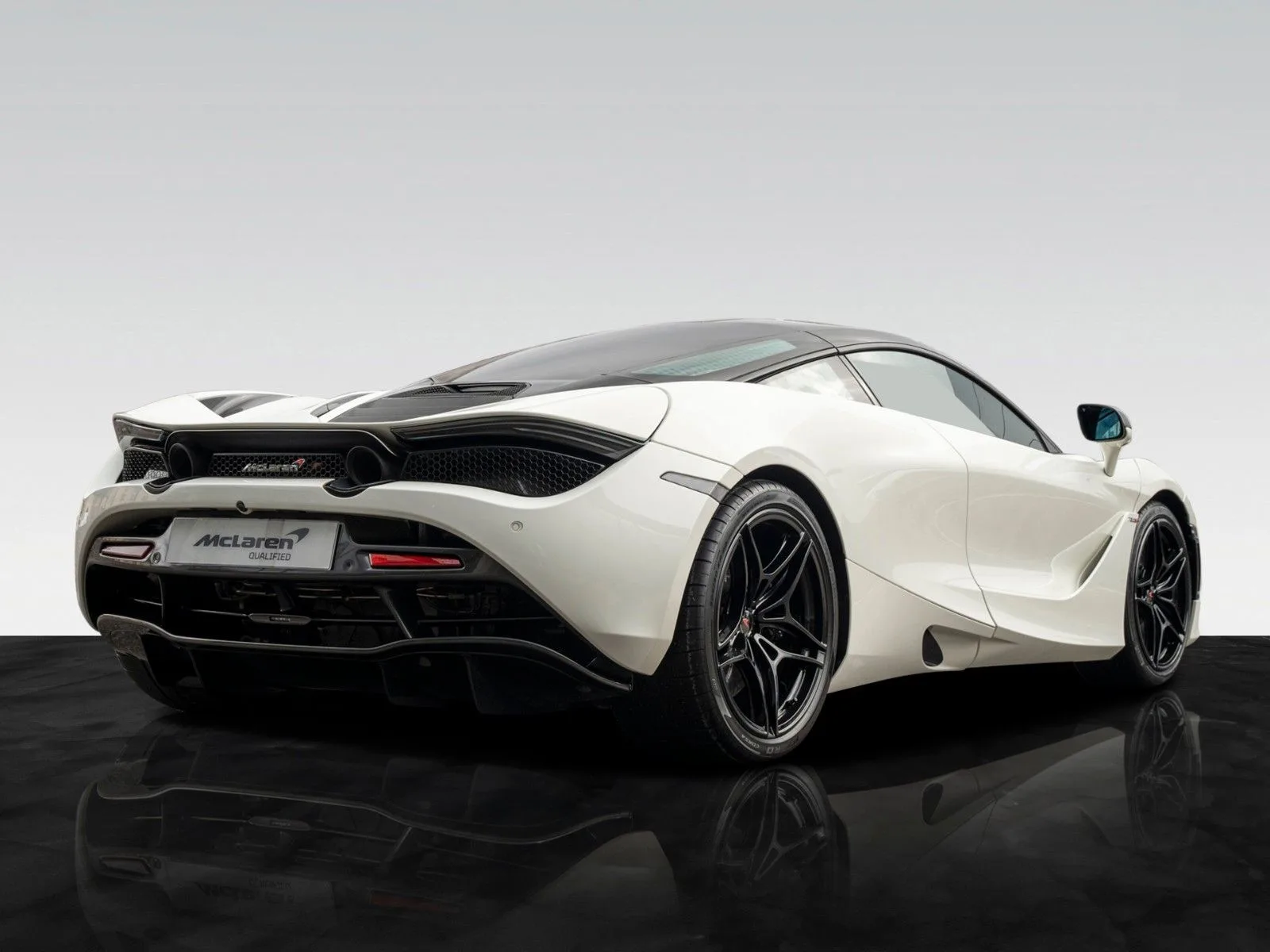 2018 McLaren 720S, 2/26