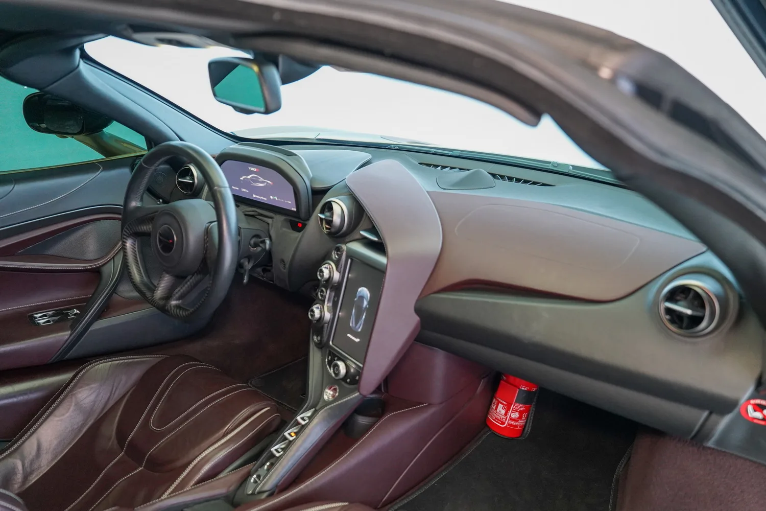 2018 McLaren 720S, 17/19