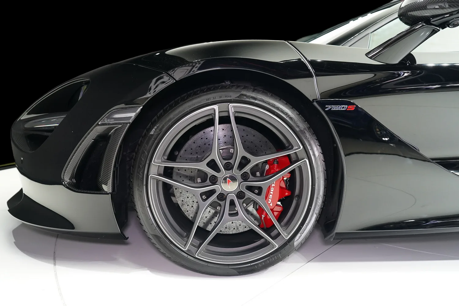 2018 McLaren 720S Performance Launch Edition, 9/19