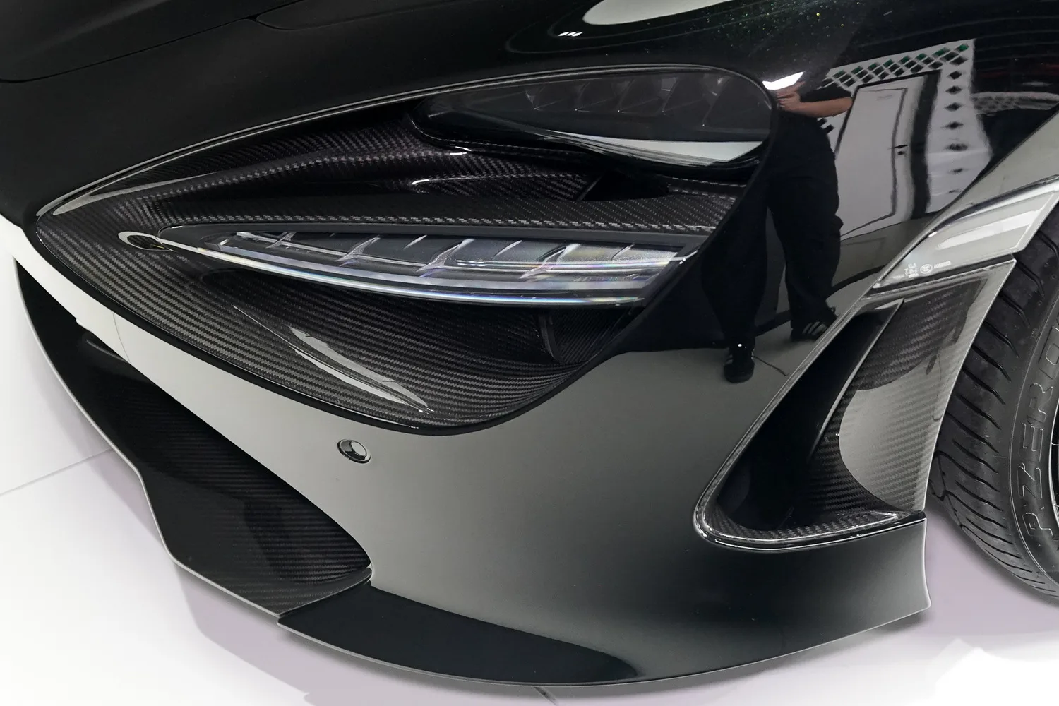 2018 McLaren 720S Performance Launch Edition, 10/19