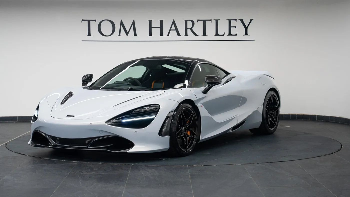 2018 McLaren 720S Performance offered by a specialist dealer in Swadlincote, United Kingdom, photo 2 of 15