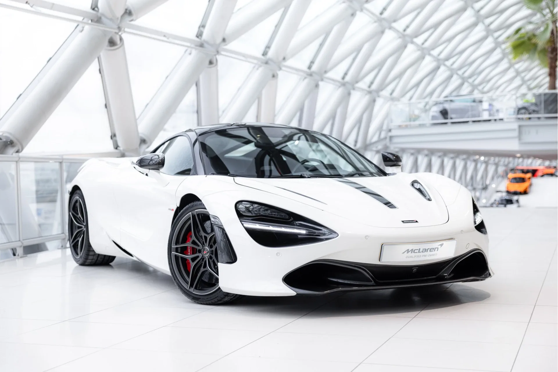 2018 McLaren 720S Performance angeboten von einem offiziellen McLaren und Morgan-Vertragshändler in Utrecht, Niederlande, Hauptfoto