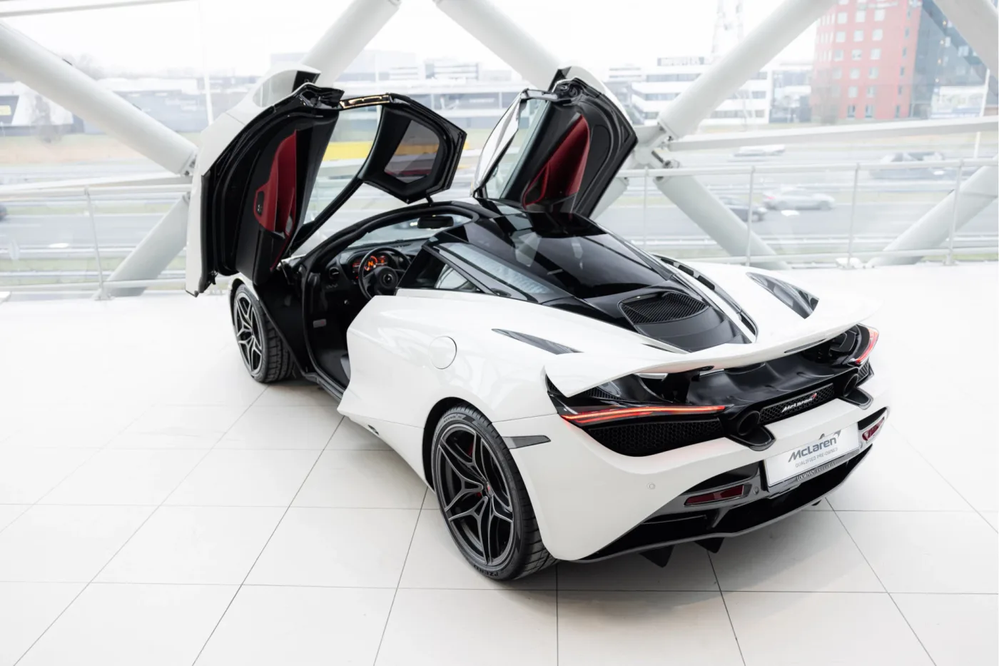 2018 McLaren 720S Performance angeboten von einem offiziellen McLaren und Morgan-Vertragshändler in Utrecht, Niederlande, Foto 13 von 25