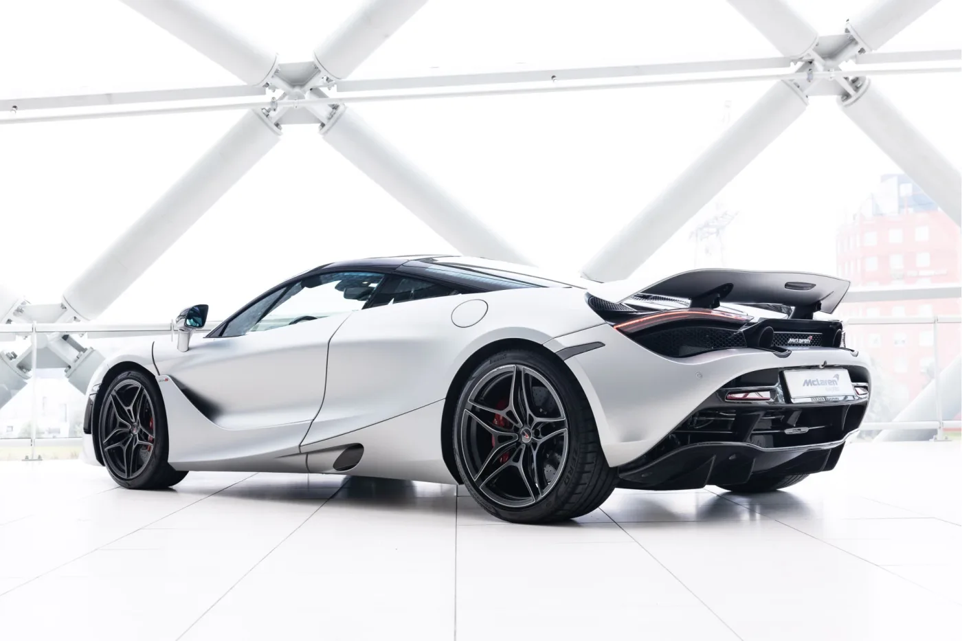 2018 McLaren 720S Performance angeboten von einem offiziellen McLaren und Morgan-Vertragshändler in Utrecht, Niederlande, Foto 2 von 25