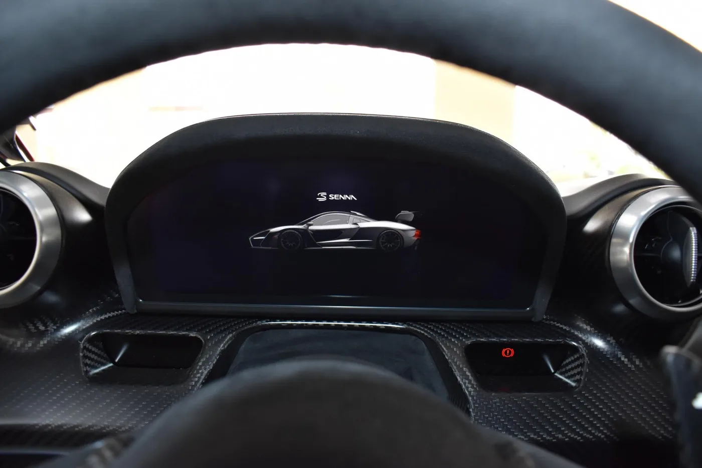 2018 McLaren Senna offered by a specialist dealer in Pfaffenhofen an der Ilm, Germany, photo 15 of 15