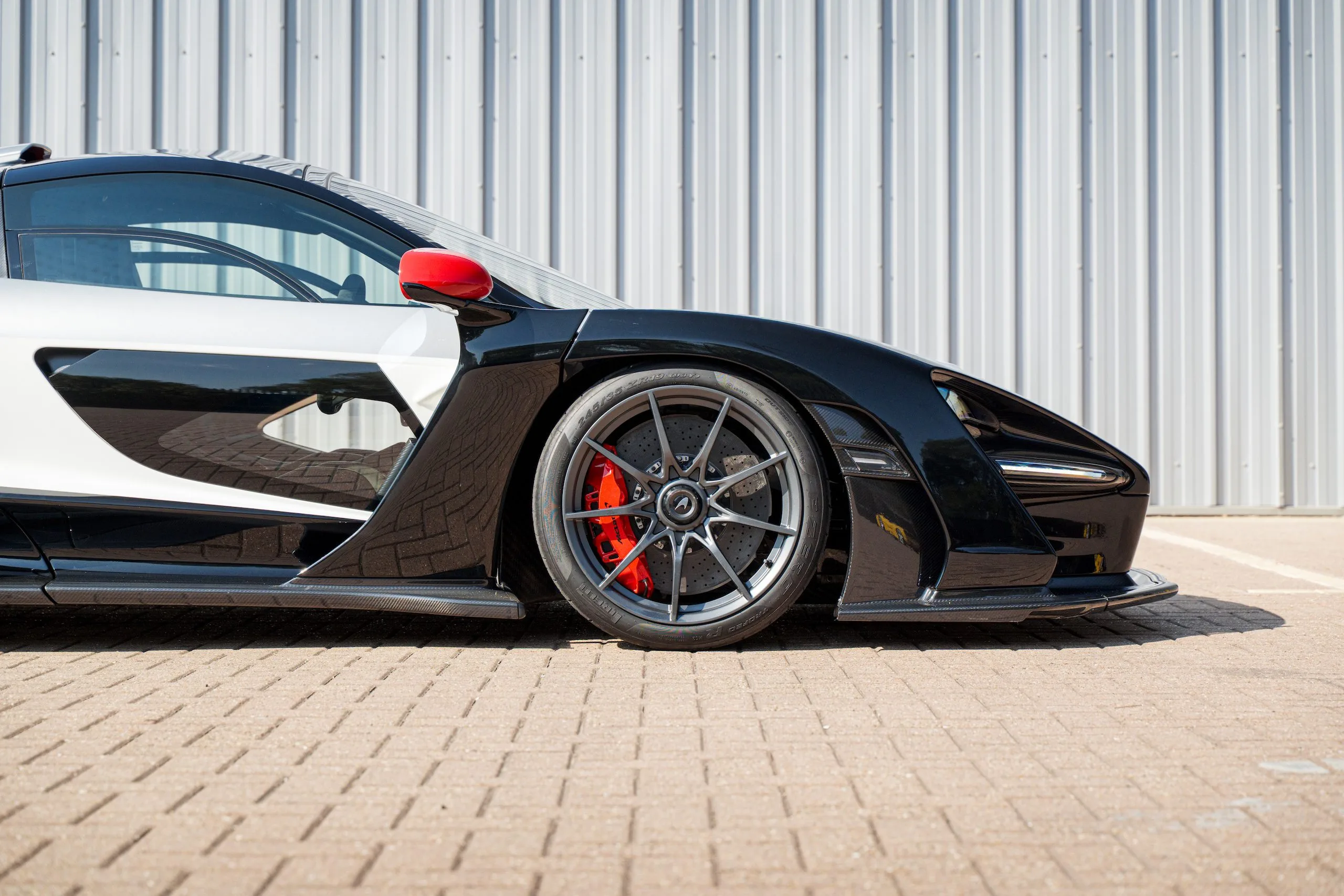 2018 McLaren Senna, 16/21