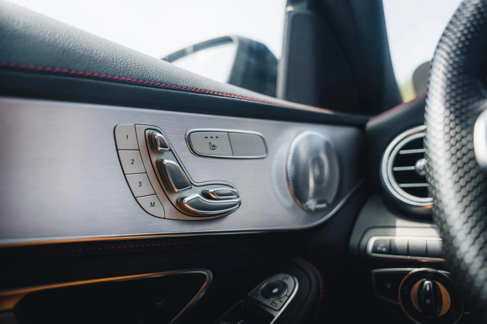2018 Mercedes-AMG C 43 4MATIC Estate, 20/29