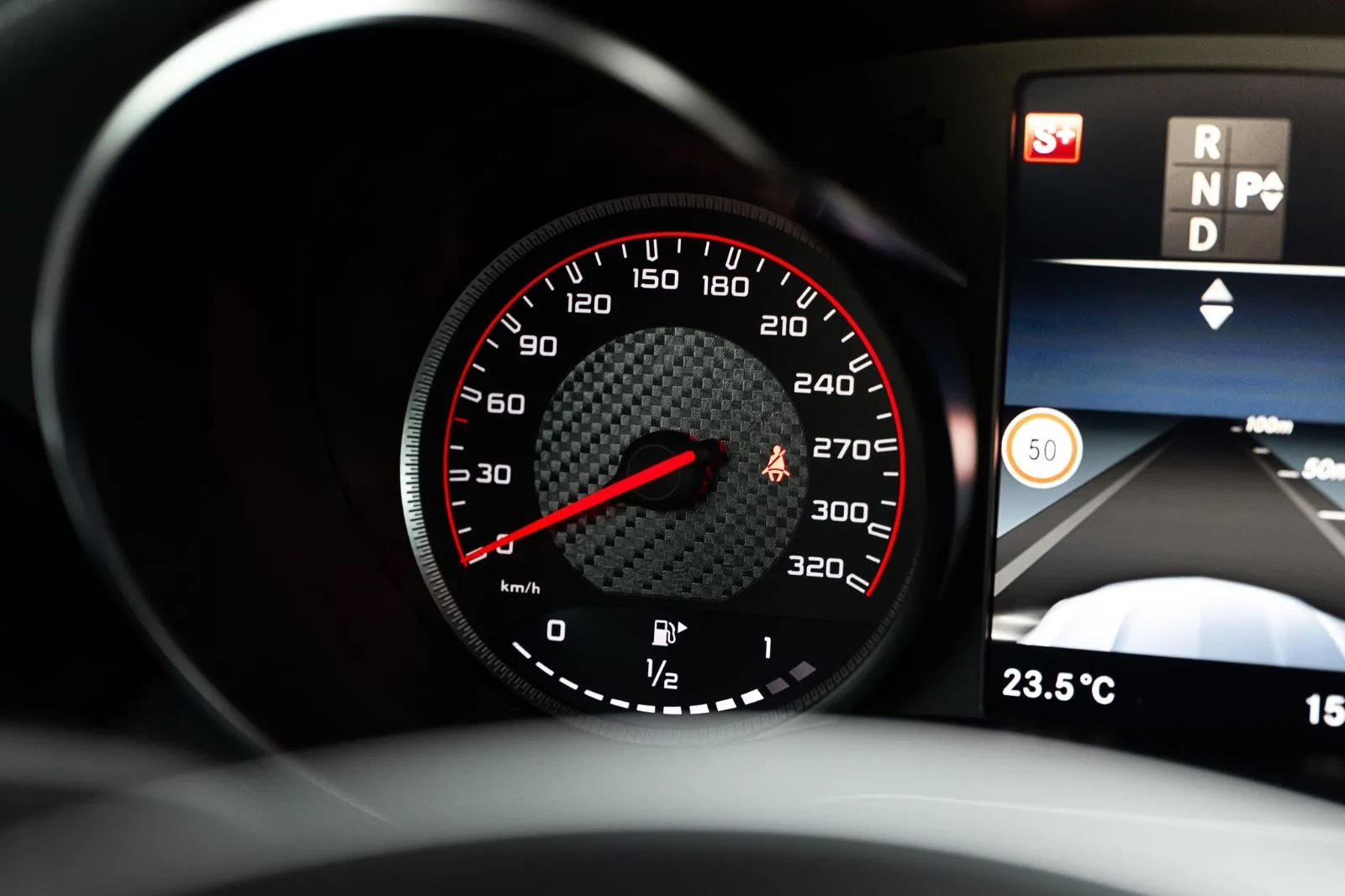 2018 Mercedes-AMG C 63 S Coupé, 23/30