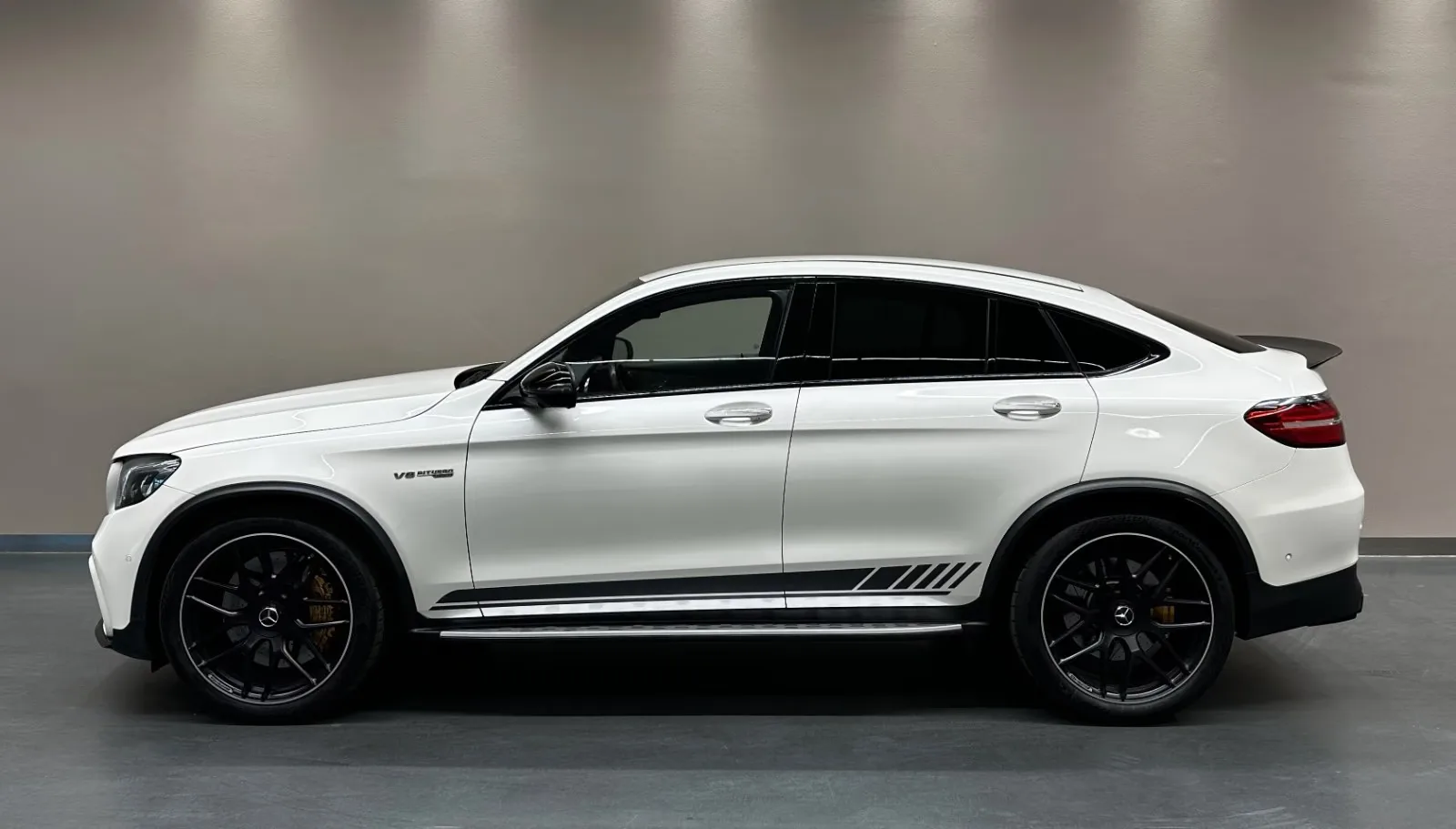 2018 Mercedes-AMG GLC 63 S Coupé, 4/27