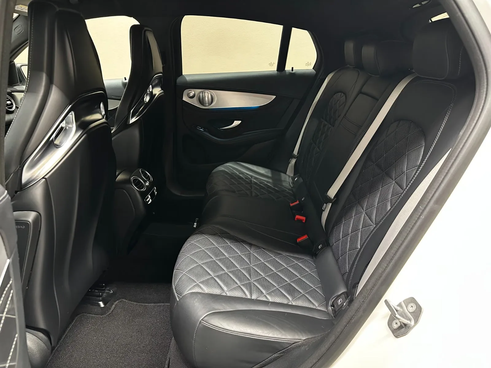 2018 Mercedes-AMG GLC 63 S Coupé, 15/27
