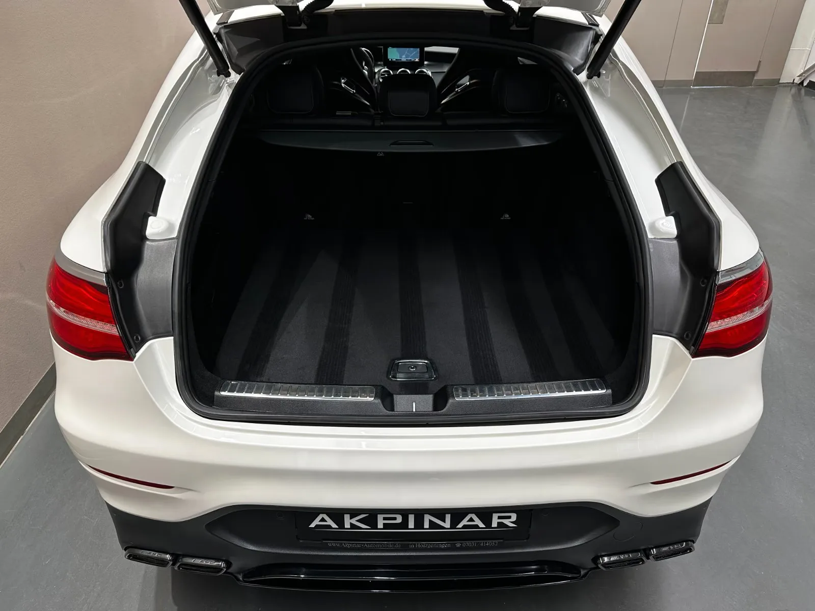 2018 Mercedes-AMG GLC 63 S Coupé, 17/27