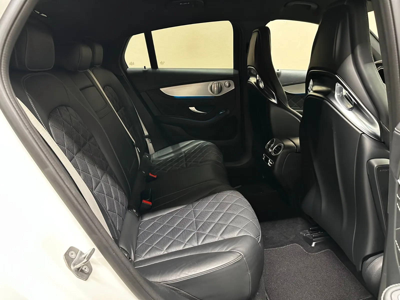 2018 Mercedes-AMG GLC 63 S Coupé, 19/27