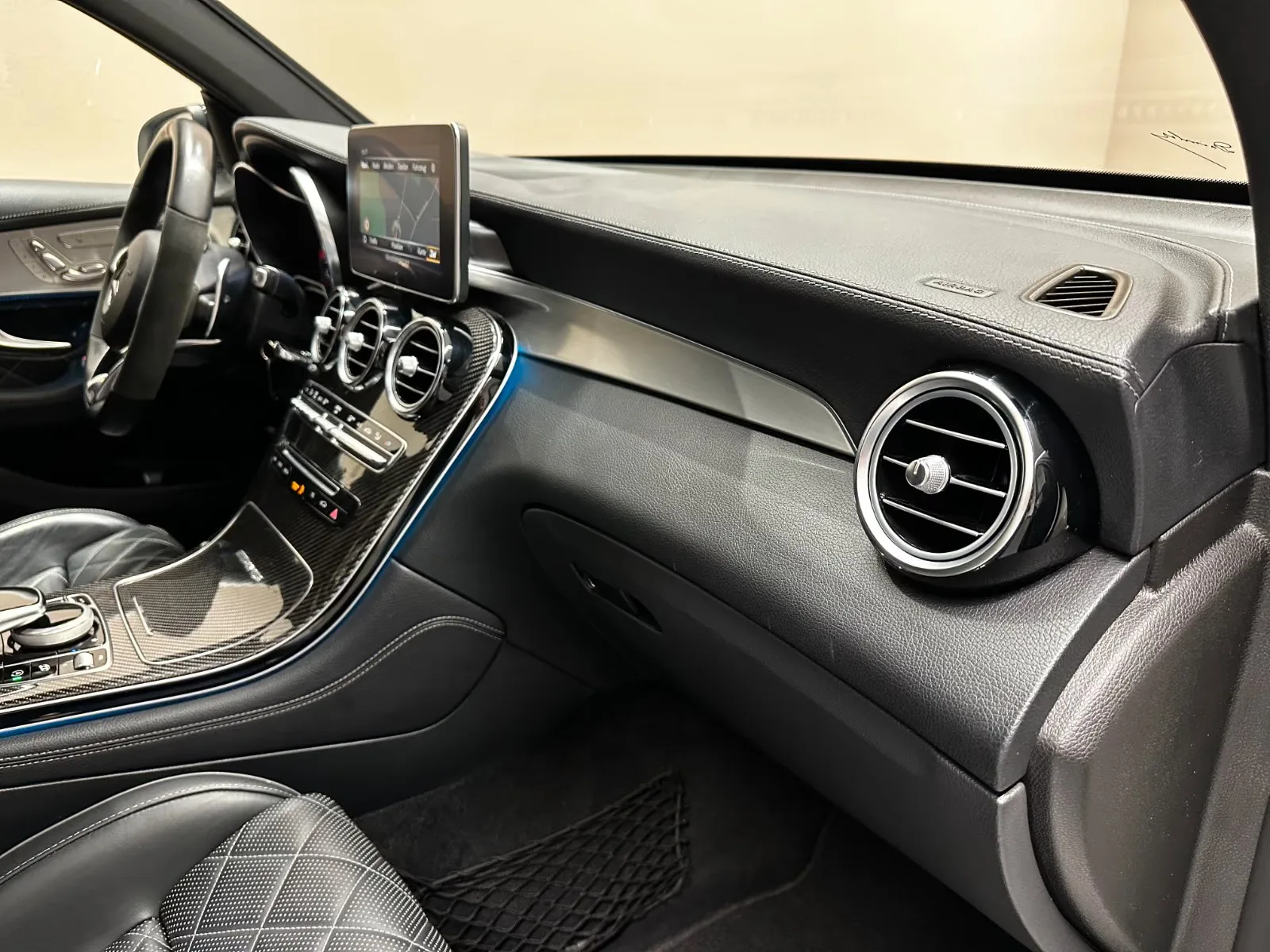 2018 Mercedes-AMG GLC 63 S Coupé, 23/27