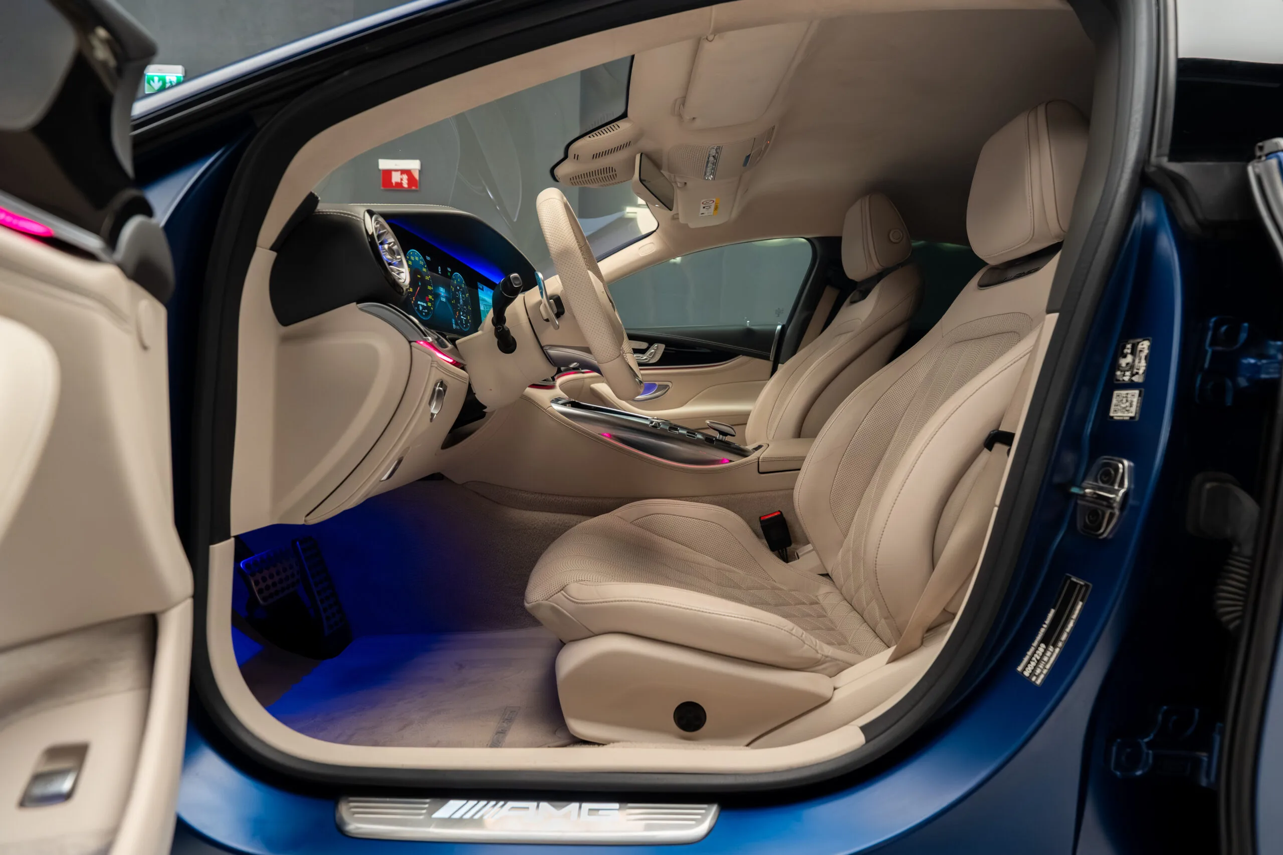 2018 Mercedes-AMG GT 63 4-Door Coupé, 28/30