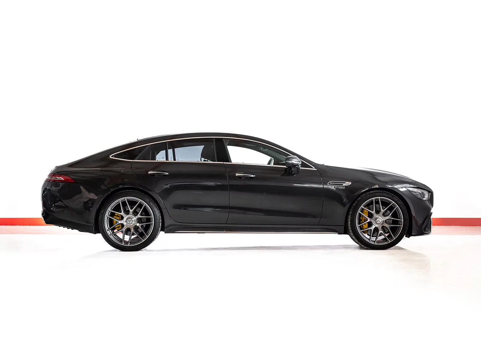 2018 Mercedes-AMG GT 63 S 4-Door Coupé, 8/25