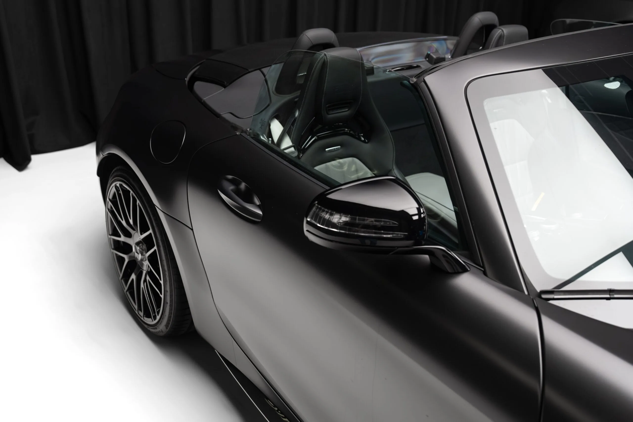 2018 Mercedes-AMG GT C Roadster Edition 50, 4/30