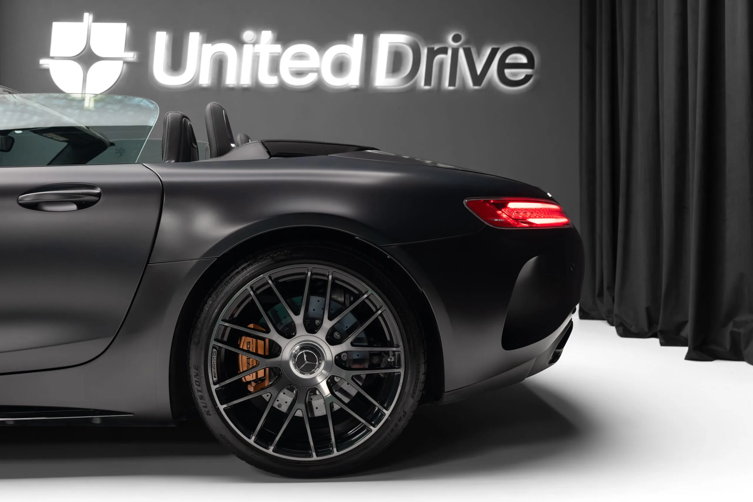 2018 Mercedes-AMG GT C Roadster Edition 50, 9/30