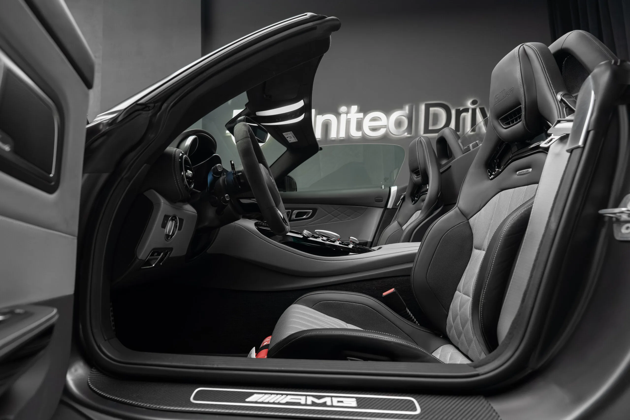2018 Mercedes-AMG GT C Roadster Edition 50, 13/30