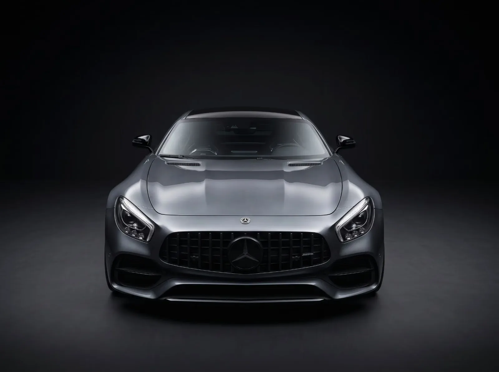 2018 Mercedes-AMG GT C Coupé, 3/14